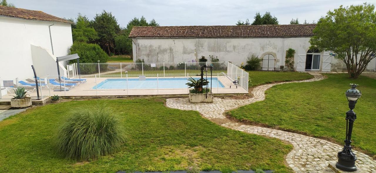 Appartement Domaine Moulin D' Elemiah à Gémozac Extérieur photo